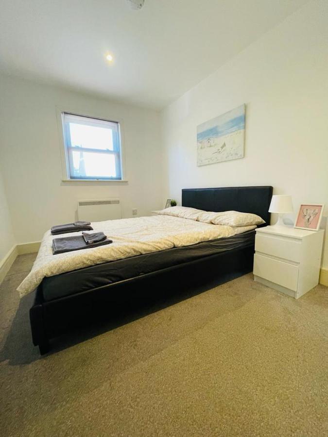 Lovely 2 Bedroom Serviced Apartment In Londres Exterior foto