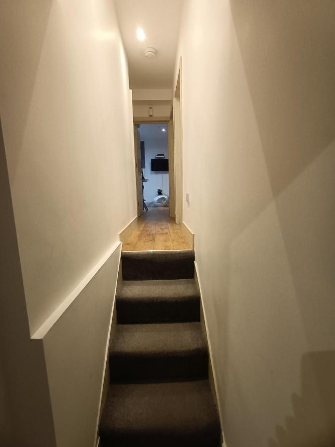 Lovely 2 Bedroom Serviced Apartment In Londres Exterior foto